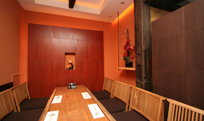 飲食店に柿渋の和紙