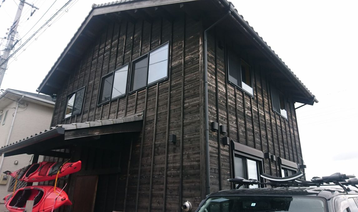 岡邸の塗装6年半後